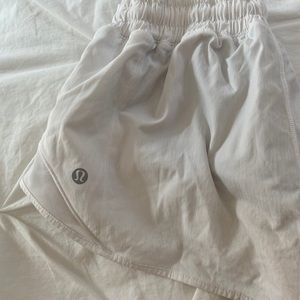 Lululemon white hottie hots